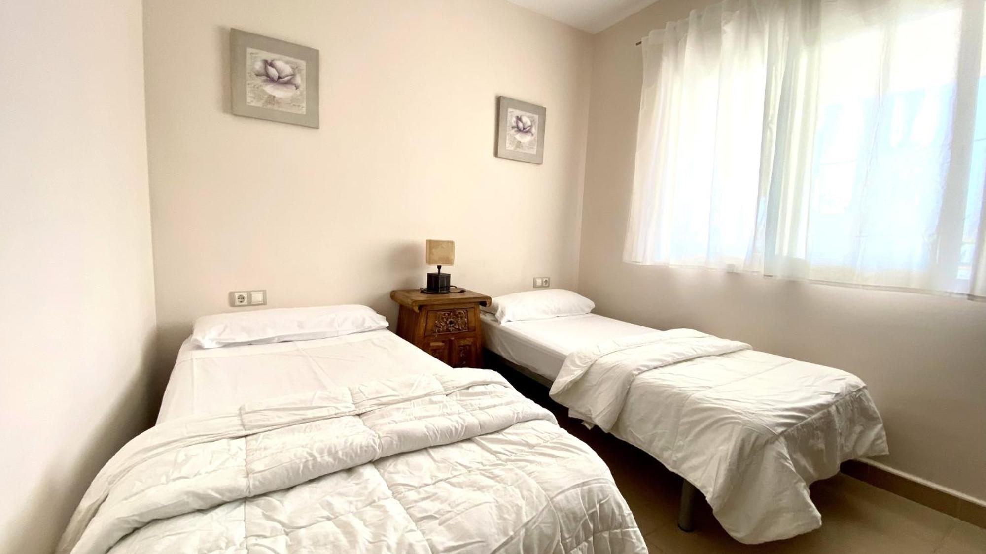 Apartamentos Carlton Vyb Denia Exteriör bild