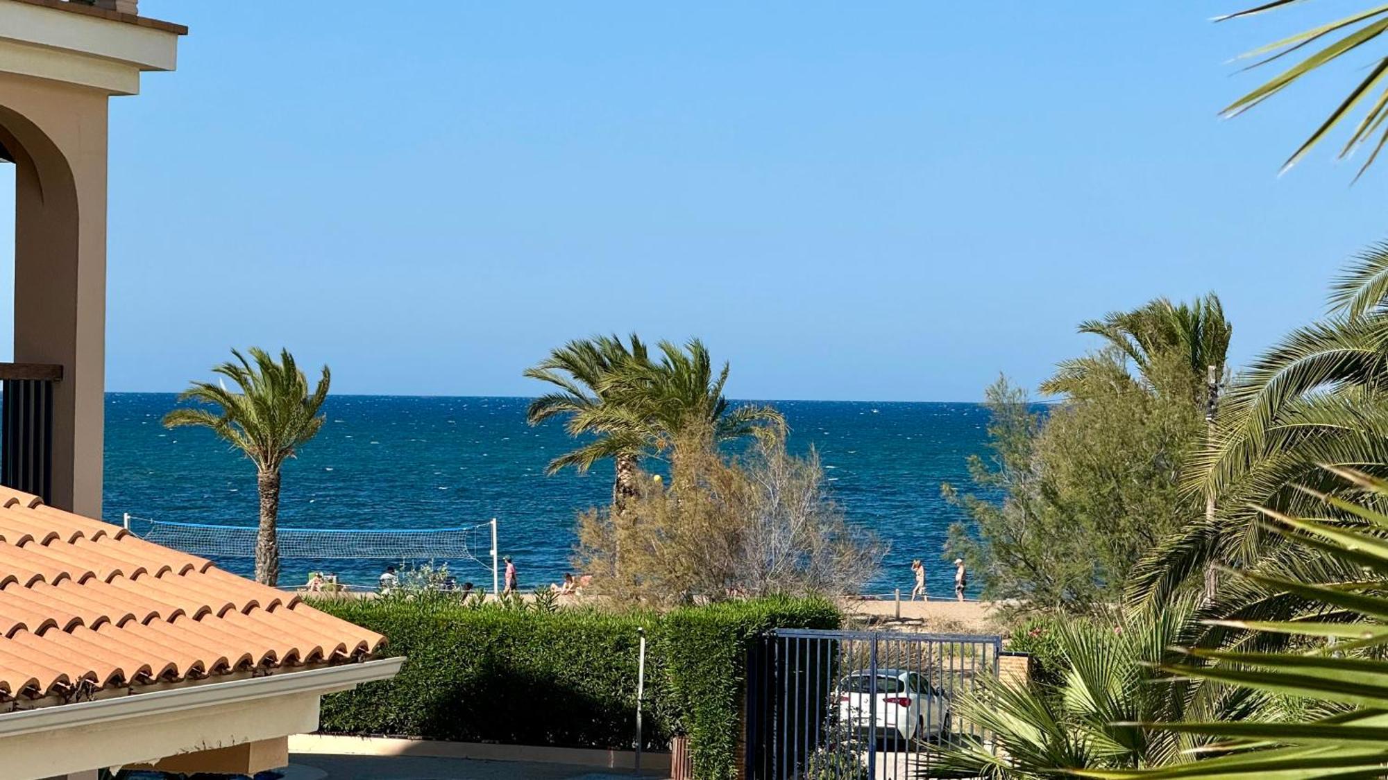 Apartamentos Carlton Vyb Denia Exteriör bild