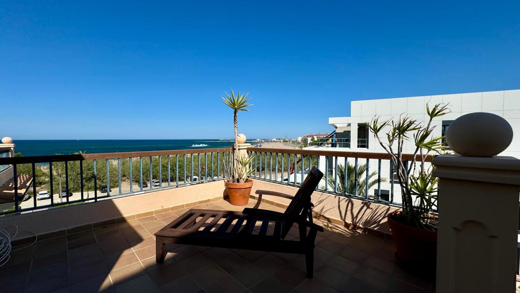 Apartamentos Carlton Vyb Denia Exteriör bild