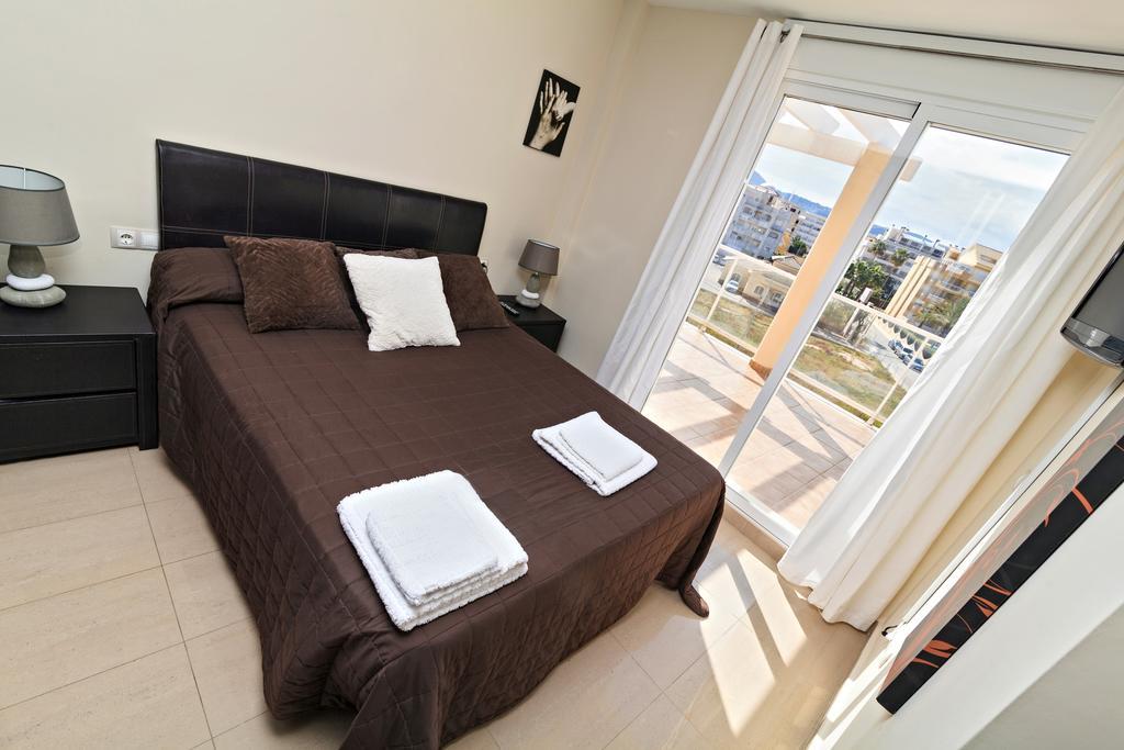 Apartamentos Carlton Vyb Denia Exteriör bild