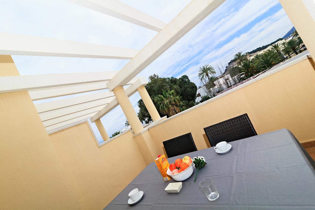 Apartamentos Carlton Vyb Denia Exteriör bild