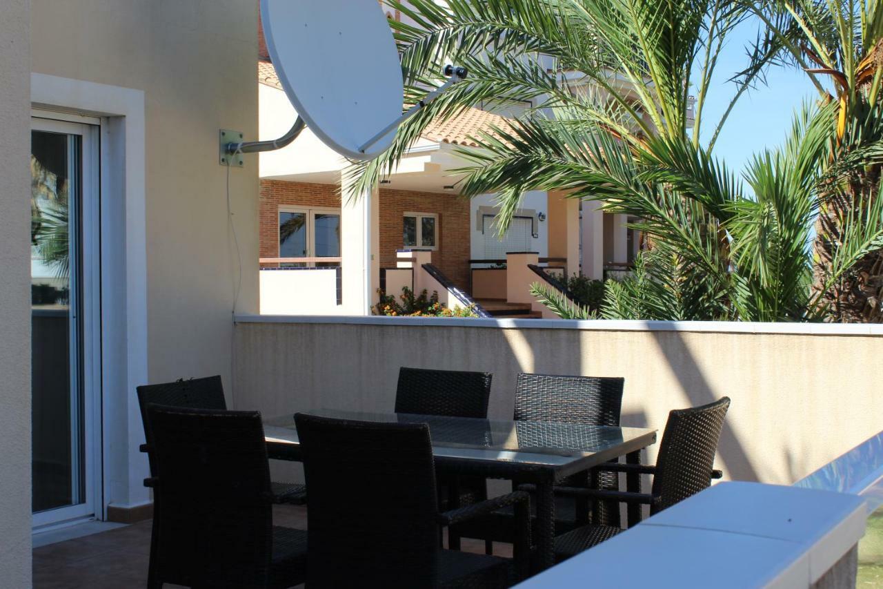 Apartamentos Carlton Vyb Denia Exteriör bild