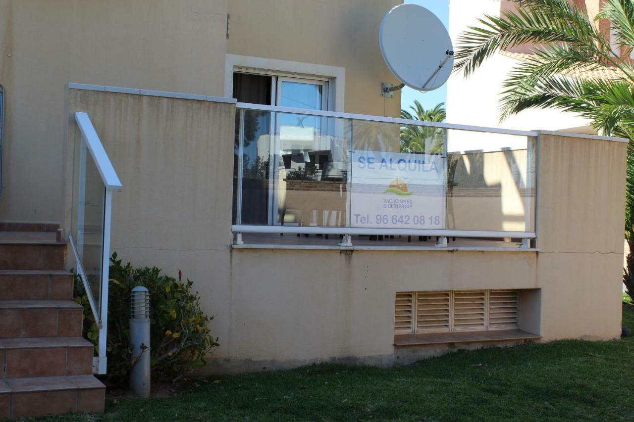 Apartamentos Carlton Vyb Denia Exteriör bild